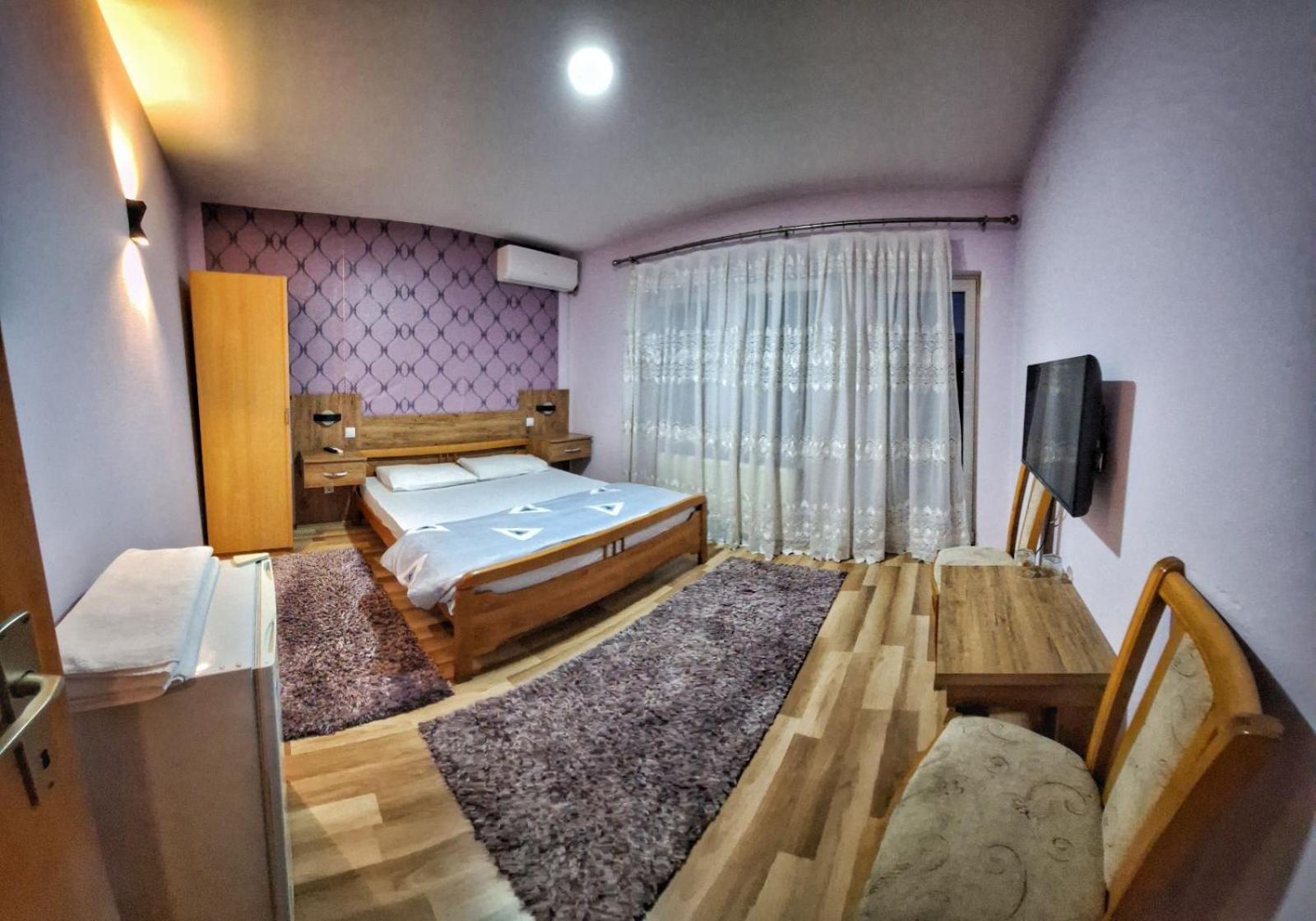 Evropa Bed & Breakfast Gracanica Exterior photo